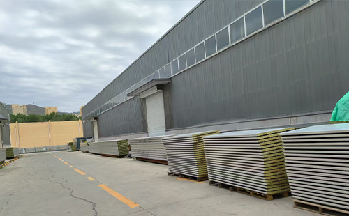 外墙保温用同德彩钢岩棉板防火等级选型