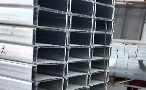 同德C型钢选型与在轻同德钢结构中的应用解析