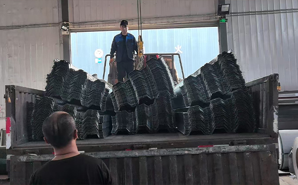 同德楼承板及装配式建材新应用:十全彩钢厂多品类协同能力获项目验证 同德楼承板及装配式建材新应用:十全彩钢厂多品类协同能力获项目验证